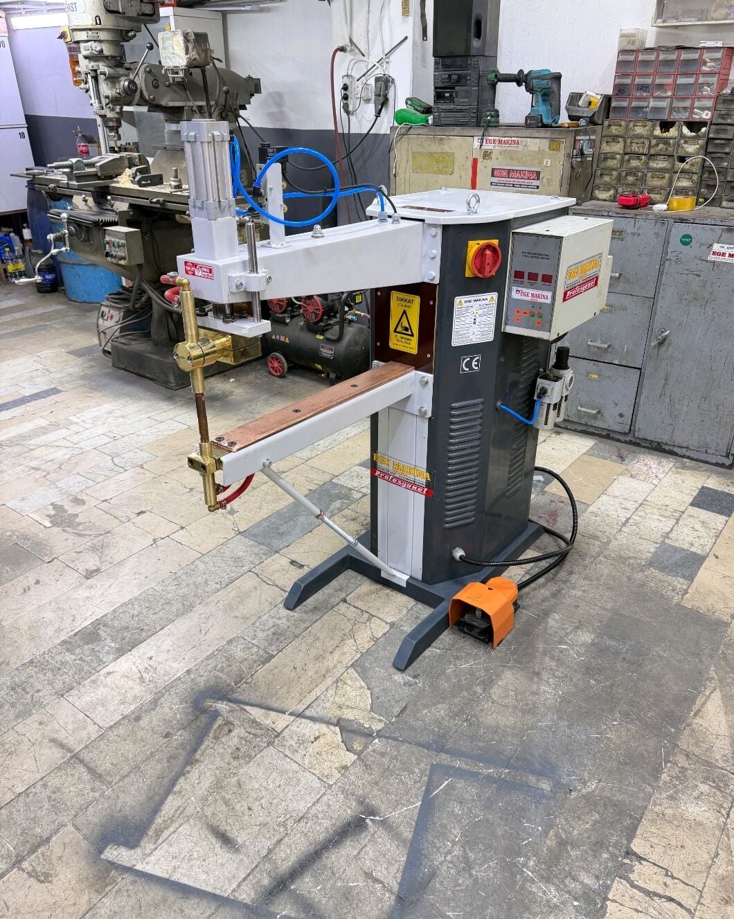 25 KVA PNOMATİK MİKROİŞLEMCİLİ PUNTA KAYNAK