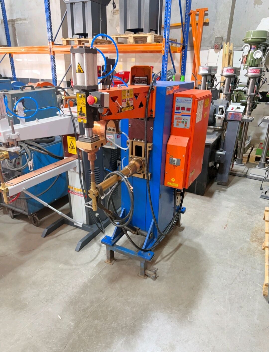 AKDENİZ 45 KVA PNOMATİK MİKROİŞLEMCİLİ PUNTA KAYNAK MAKİNASI